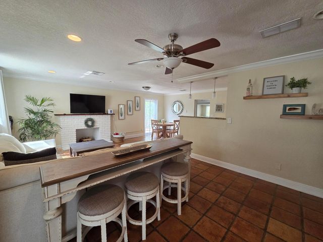 18948 SE Homewood Ave Avenue SE, Tequesta, FL 33469