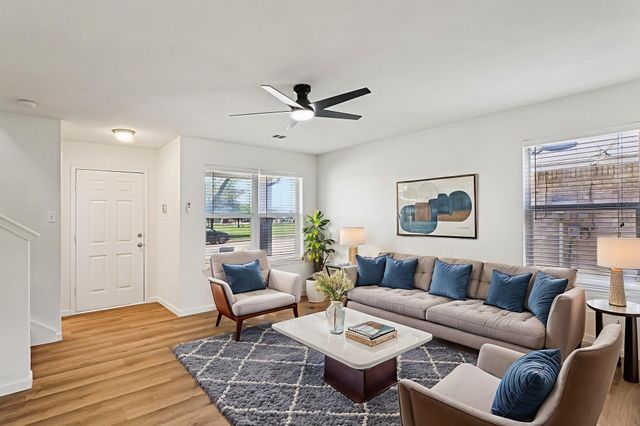 3920 Gray Oak Place, Dallas, TX 75212