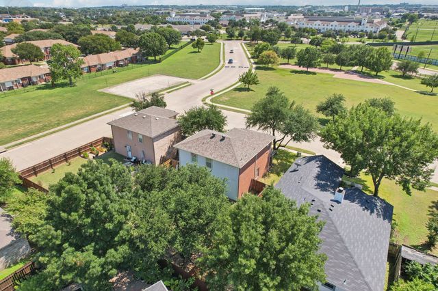 3920 Gray Oak Place, Dallas, TX 75212