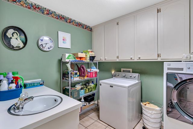 2011 E Warwick, Longview, TX 75601
