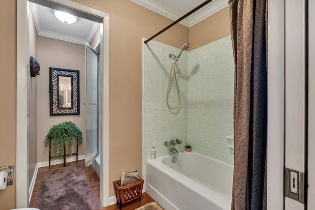2011 E Warwick, Longview, TX 75601