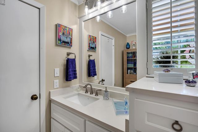 2011 E Warwick, Longview, TX 75601