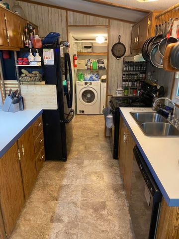1280 Stonegate Drive, Burnside, KY 42519