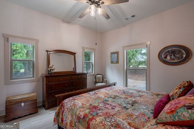 1364 Old Bishop Road, Bishop, GA 30621