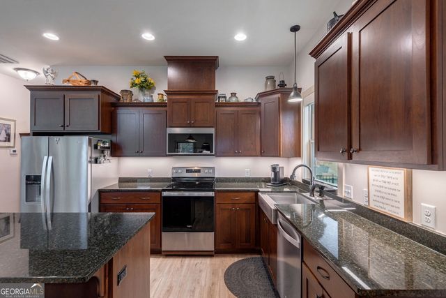 1364 Old Bishop Road, Bishop, GA 30621