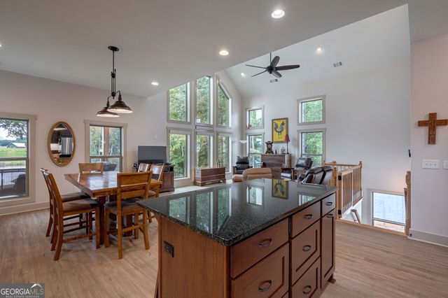 1364 Old Bishop Road, Bishop, GA 30621