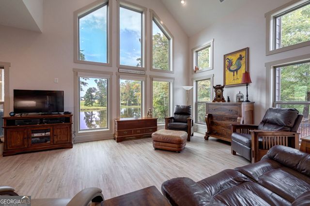 1364 Old Bishop Road, Bishop, GA 30621