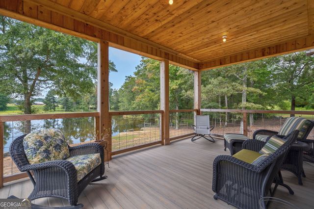 1364 Old Bishop Road, Bishop, GA 30621