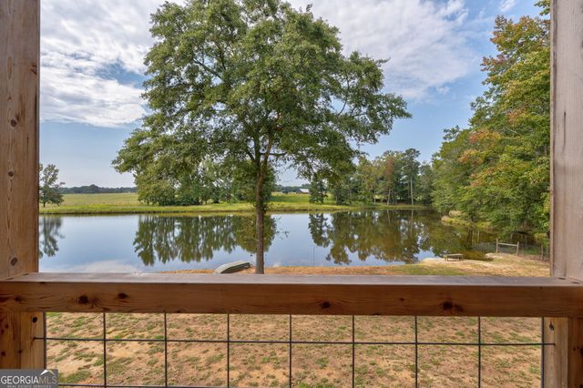 1364 Old Bishop Road, Bishop, GA 30621