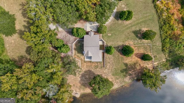 1364 Old Bishop Road, Bishop, GA 30621