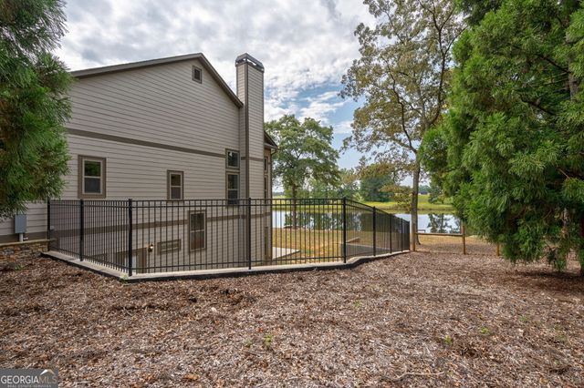 1364 Old Bishop Road, Bishop, GA 30621