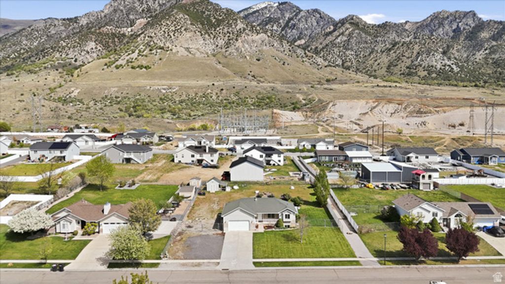 Image 33 of property listing at 6990 N 2350 W, Honeyville, UT 84314