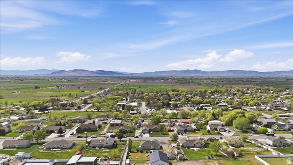 Image 35 of property listing at 6990 N 2350 W, Honeyville, UT 84314