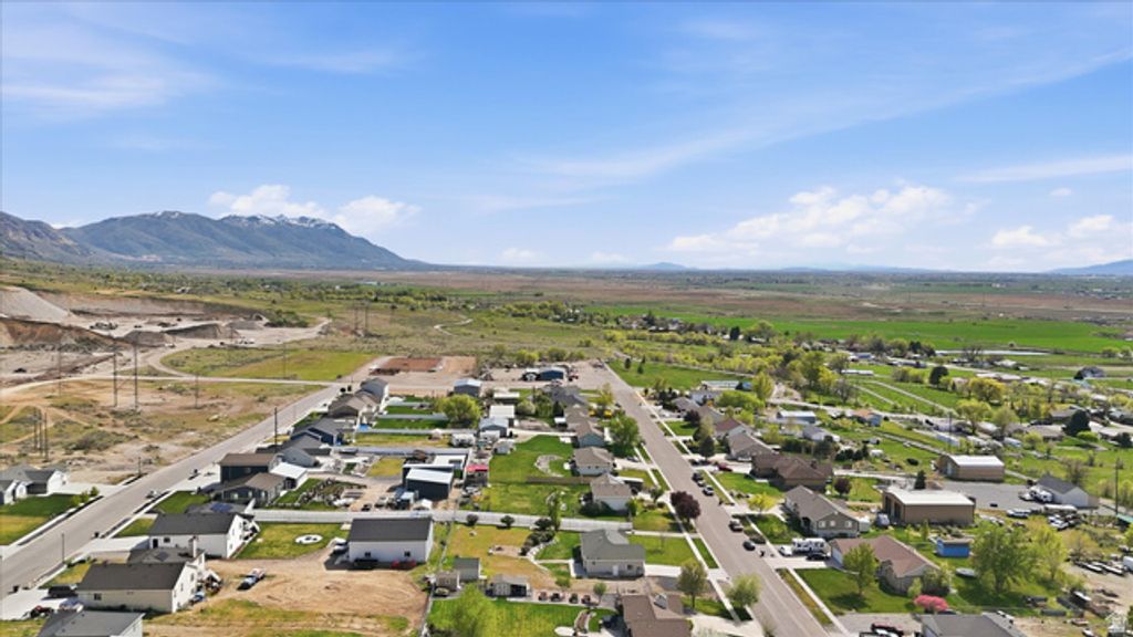 Image 36 of property listing at 6990 N 2350 W, Honeyville, UT 84314