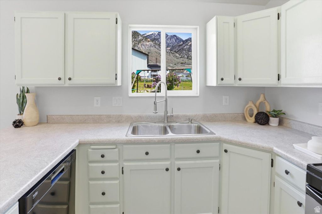 Image 10 of property listing at 6990 N 2350 W, Honeyville, UT 84314