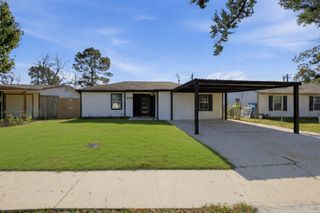 2716 Windsor Lane, Pasadena, TX 77506