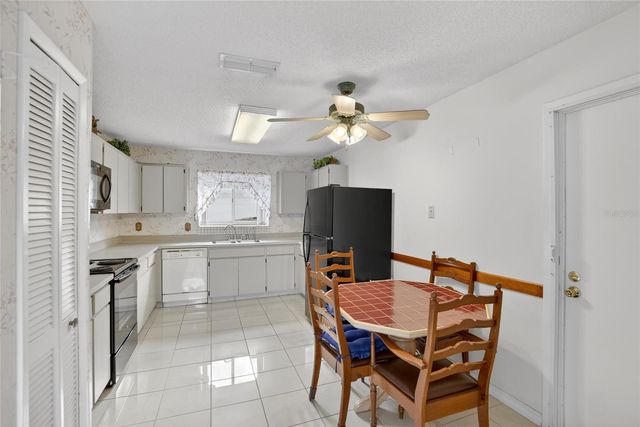 7041 SILVERMILL DRIVE, Tampa, FL 33635