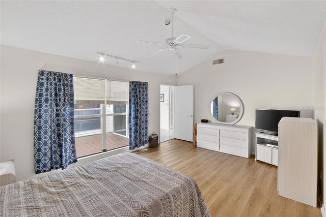 7041 SILVERMILL DRIVE, Tampa, FL 33635