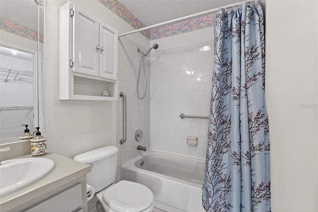 7041 SILVERMILL DRIVE, Tampa, FL 33635