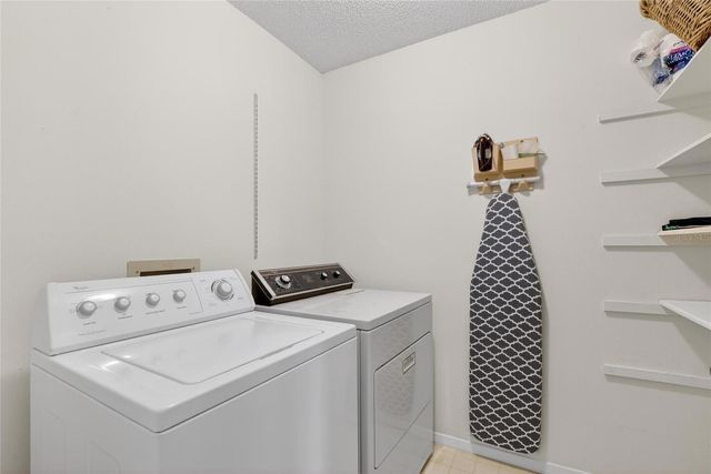 7041 SILVERMILL DRIVE, Tampa, FL 33635