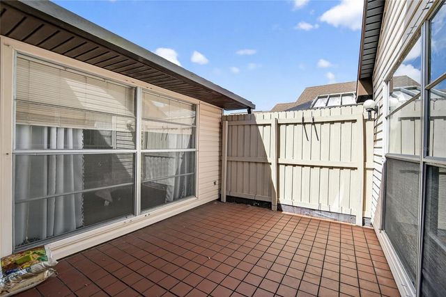 7041 SILVERMILL DRIVE, Tampa, FL 33635