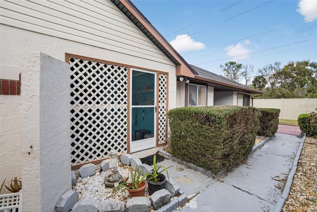 7041 SILVERMILL DRIVE, Tampa, FL 33635