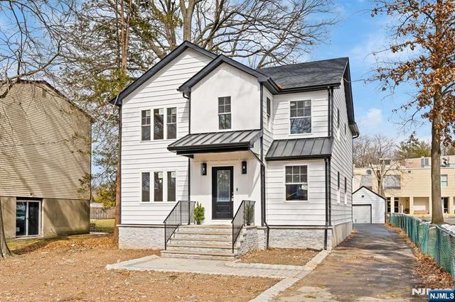 57 E Hudson Avenue, Englewood, NJ 07631