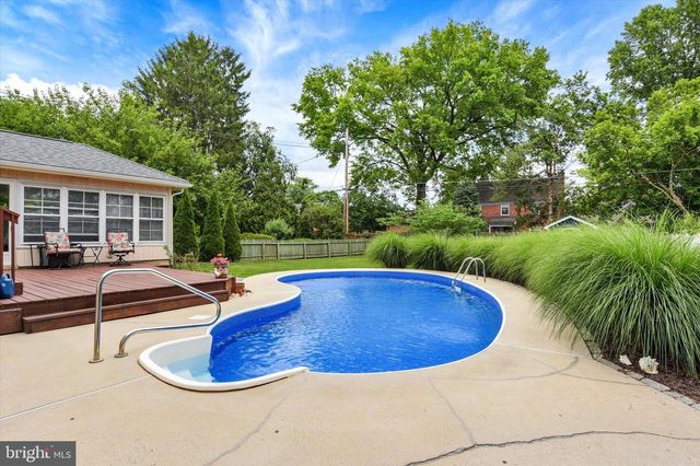 620 WALTON ST, Lemoyne, PA 17043