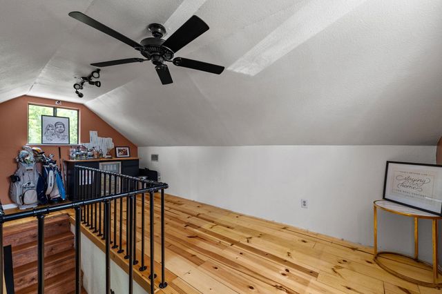 14302 Holland Road, Dickinson, TX 77539