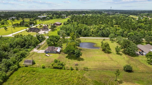 14302 Holland Road, Dickinson, TX 77539