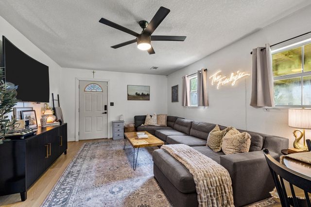 14302 Holland Road, Dickinson, TX 77539