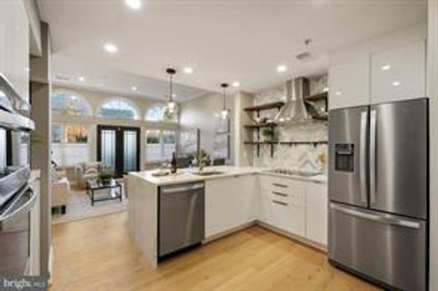 435 RHODE ISLAND AVE NW, Washington, DC 20001