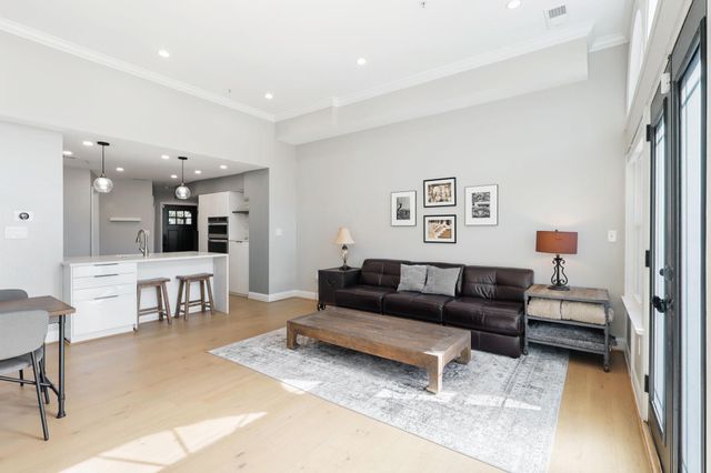 435 RHODE ISLAND AVE NW, Washington, DC 20001