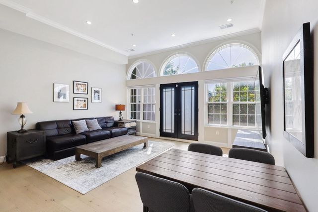 435 RHODE ISLAND AVE NW, Washington, DC 20001