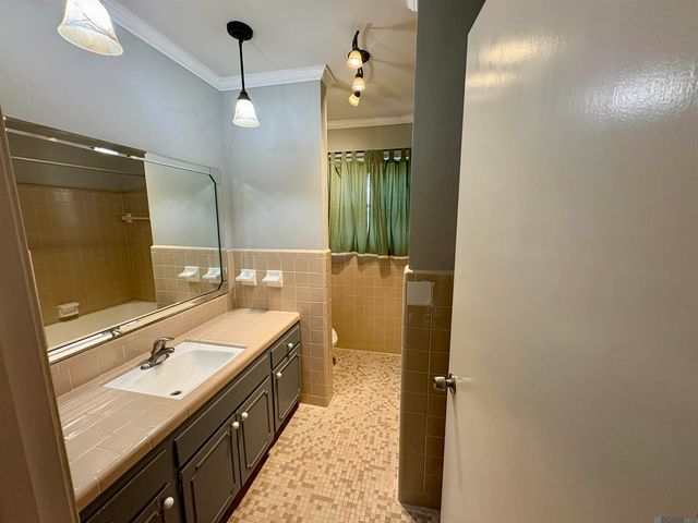 10387 Ridgely Dr, Baton Rouge, LA 70809