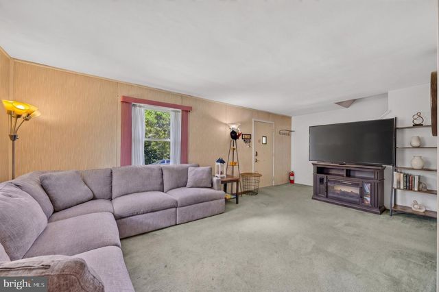 1469 LEHIGH PKWY S, Allentown, PA 18103