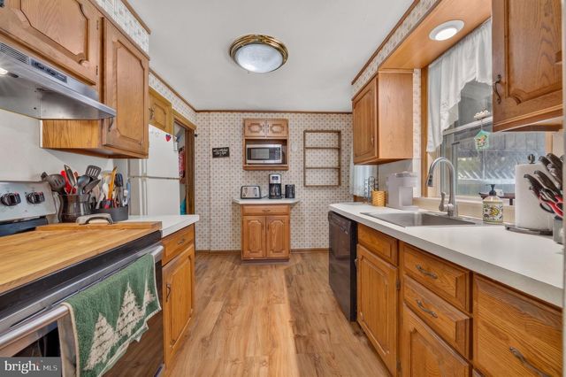 1469 LEHIGH PKWY S, Allentown, PA 18103