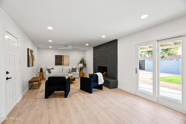 221 E MCKINLEY Street, Tempe, AZ 85288