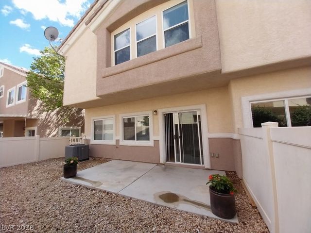 8664 Traveling Breeze Avenue 102, Las Vegas, NV 89178