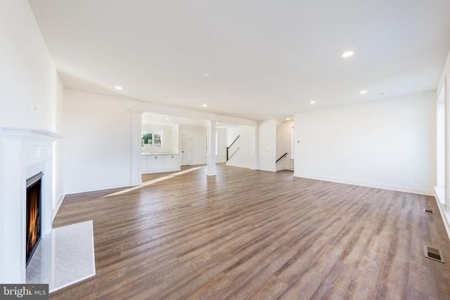 1757 HARBOR DR, Chester, MD 21619