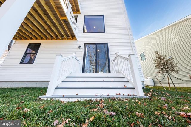 1757 HARBOR DR, Chester, MD 21619