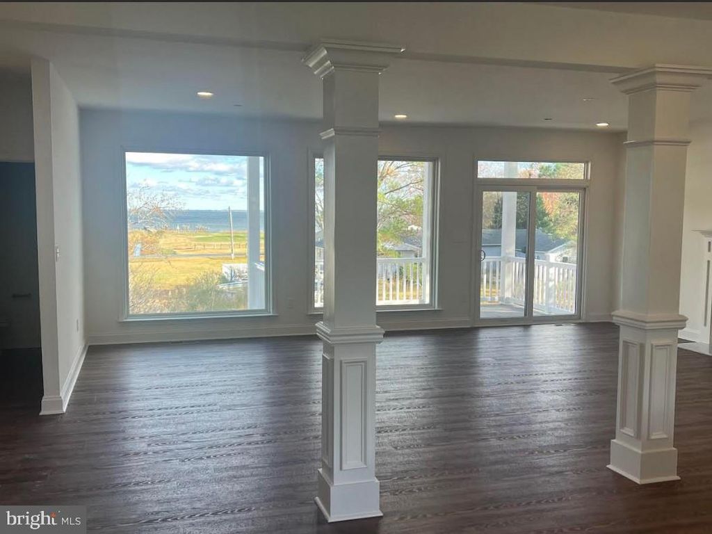 1757 HARBOR DR, Chester, MD 21619