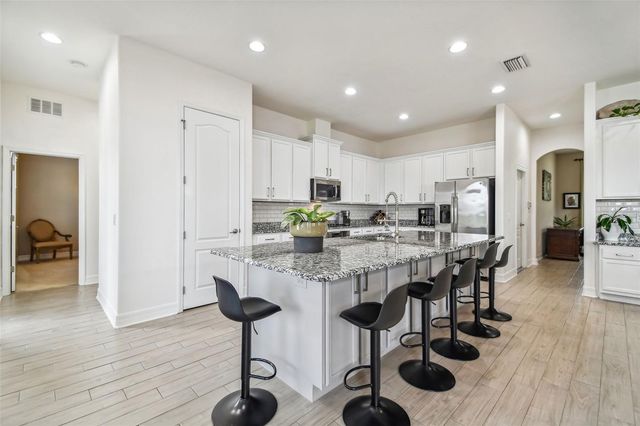 10627 MISTFLOWER LANE, Tampa, FL 33647