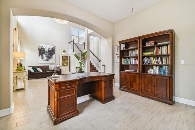 10627 MISTFLOWER LANE, Tampa, FL 33647