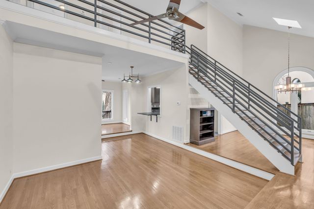 111 Glendower Ct, Nashville, TN 37204