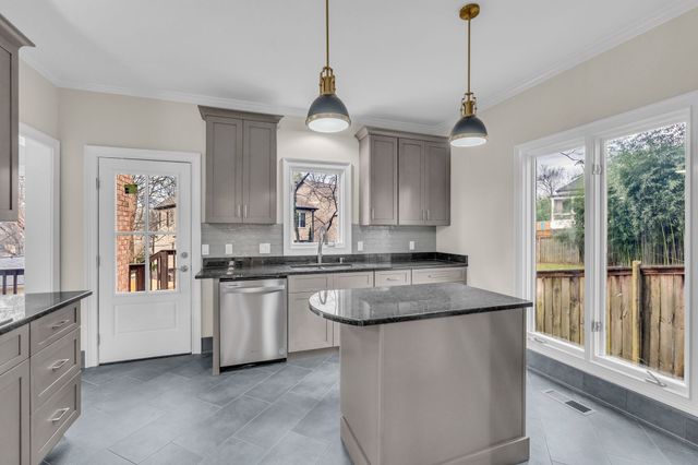 111 Glendower Ct, Nashville, TN 37204