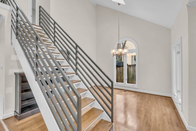 111 Glendower Ct, Nashville, TN 37204