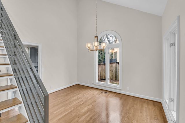 111 Glendower Ct, Nashville, TN 37204