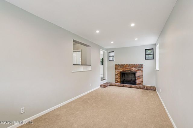 5753 CRESTVIEW Road, Jacksonville, FL 32210