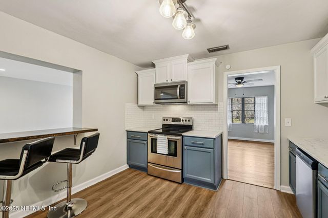 5753 CRESTVIEW Road, Jacksonville, FL 32210